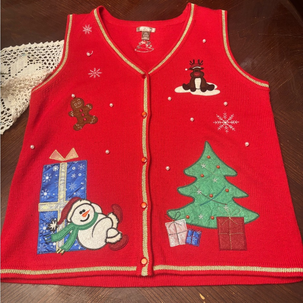 White Stag Festive Red Christmas Sweater Vest - Large